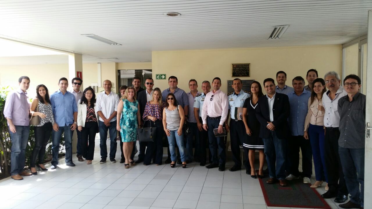Participantes do evento sobre Segurança Pública.jpg